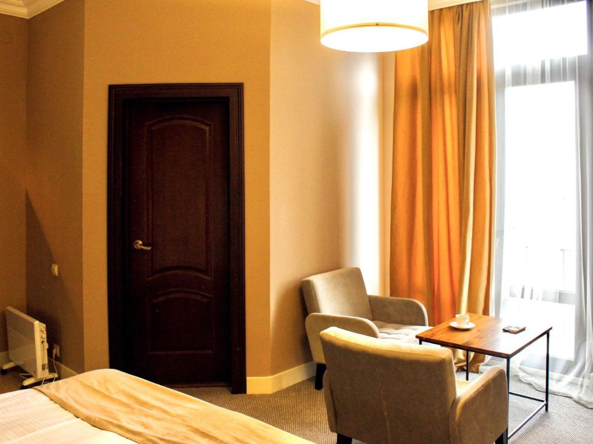 Boutique Hotel Amra Sukhumi Exterior photo