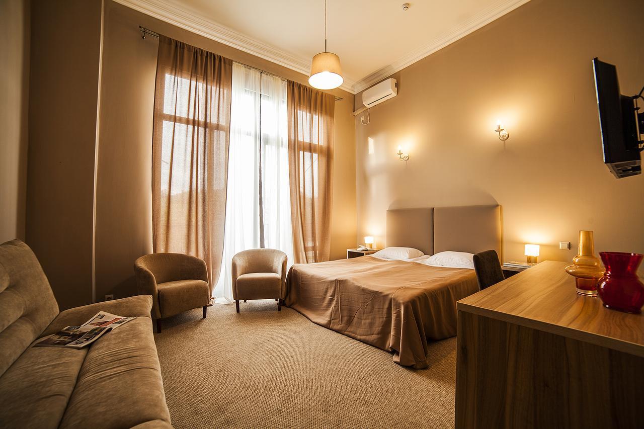 Boutique Hotel Amra Sukhumi Exterior photo